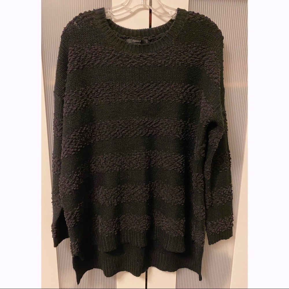 Cozy Black Knit Sweater Striped Dual Material - Picture 5 of 7